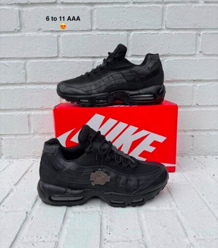 front angle mens nike 95 trainers