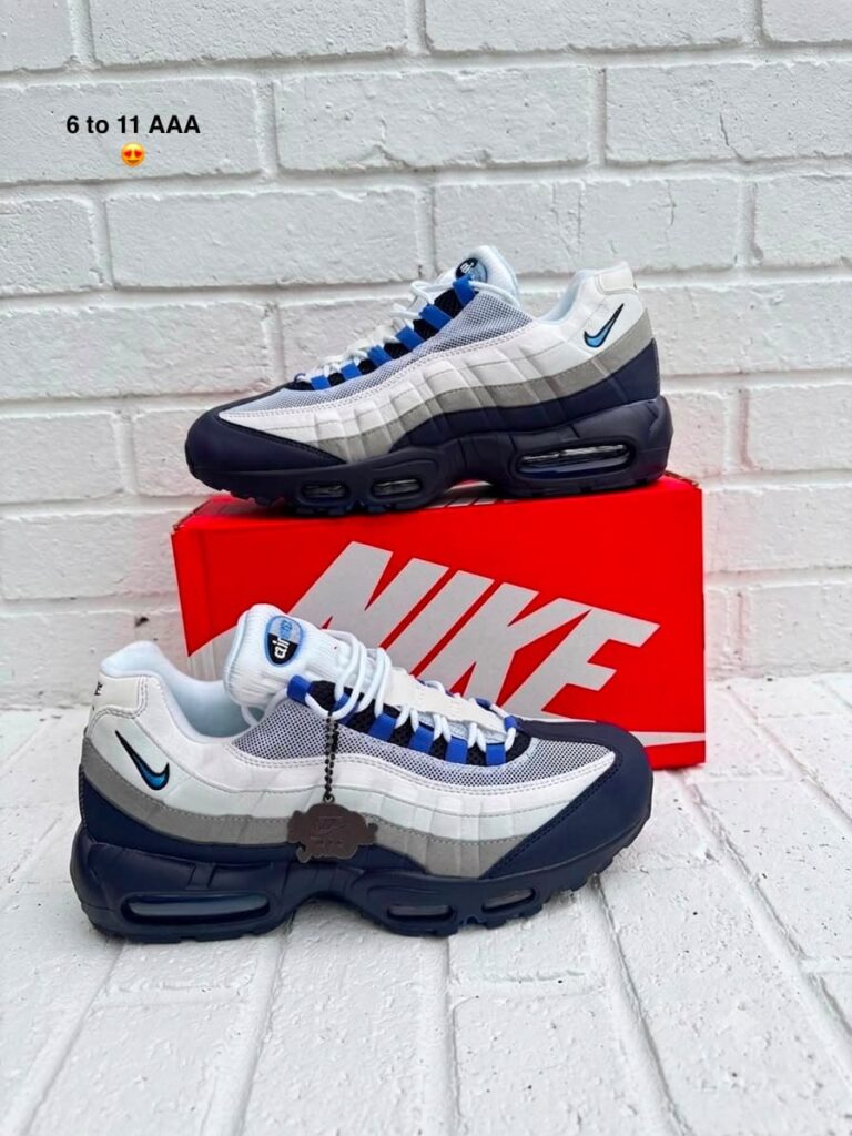 front angle mens nike 95 trainers